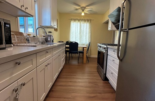 East San Gabriel Apartment | LA Cozy nSpacious 2BR on 1st Floor Private Entrance Ideal for Extended Stays