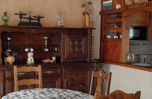 Charrin House | La crapaudiere