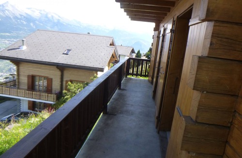Veysonnaz Apartment | La Crettaz app.dans chalet - SUNNY apartment 6 p