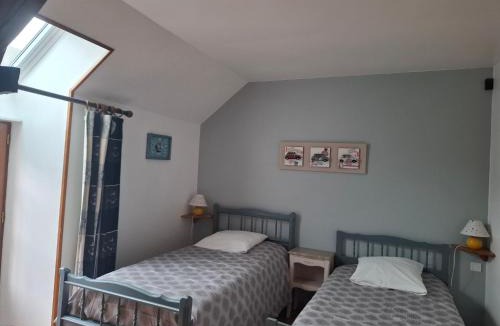 Asquins House | La croix d'asquins