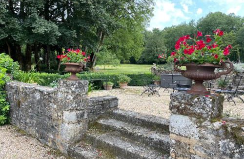 Chapdeuil Bed & Breakfast | LA CROIX DES GRANGES