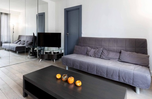 15th Arrondissement Apartment | La Croix Nivert I Elegant 1 Bed in Paris