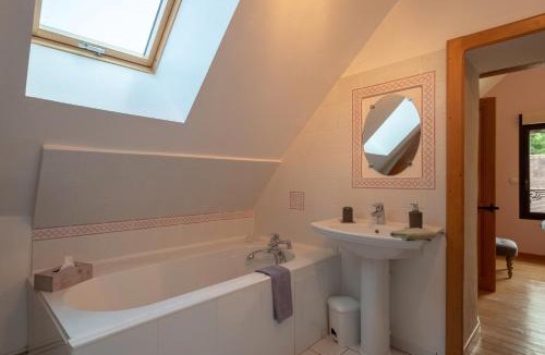 Foucheres Bed & Breakfast | La Croix St Jean