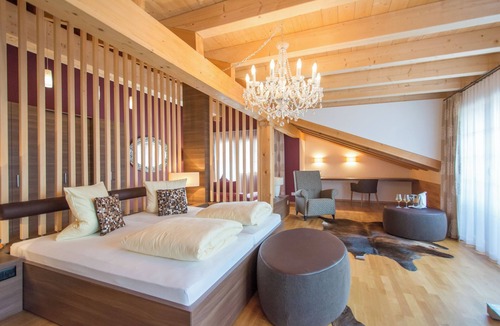 Sedrun Hotel | La Cruna Hotel-Restaurant