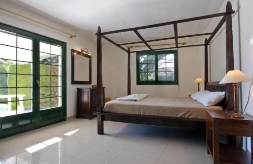 Mar Azul Villa | La Cumbre by Aguilarent