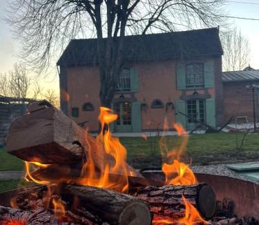 Montigny-les-Monts Bed & Breakfast | La Découverte Trouvée