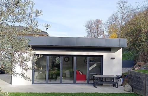 Sciez House | La Dépendance