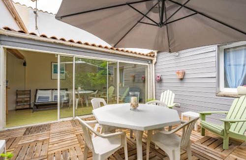 Marennes House | La dame de nage