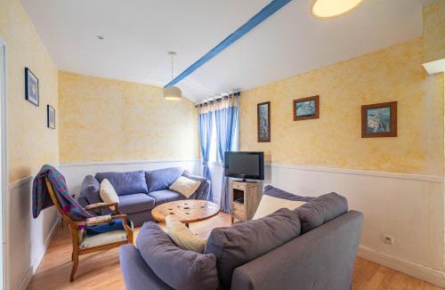 Marennes House | La dame de nage