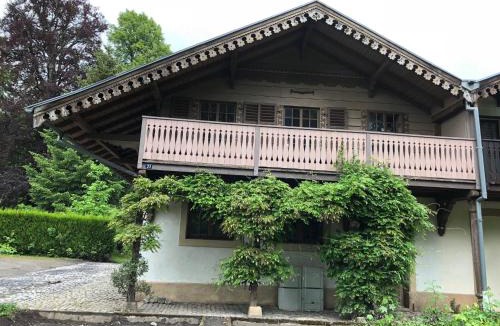 Husseren-Wesserling House | La Datcha du Parc