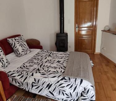 Saint-Appolinaire Apartment | La Datcha