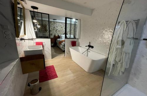 Sainte-Genevieve-des-Bois House | La demeure de Liers