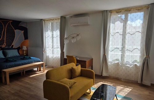 La Ferte-Saint-Cyr Bed & Breakfast | La demeure de Chambord