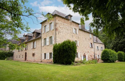 Salles-la-Source Bed & Breakfast | La Demeure du Comte
