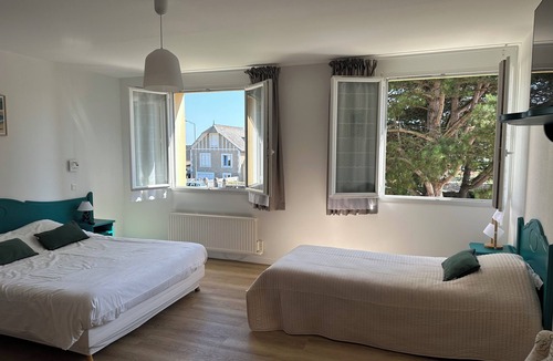 Quettehou Hotel | La Demeure Du Perron