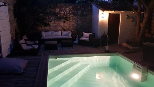 Cuxac-dʼAude Bed & Breakfast | La Demeure du Pressoir