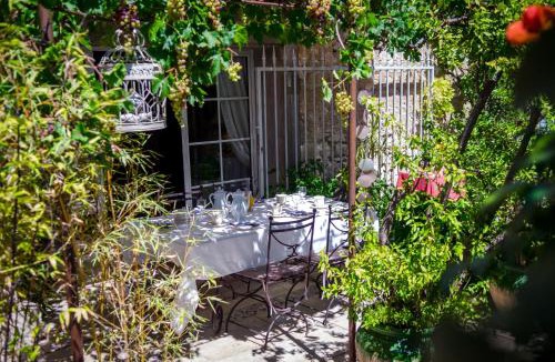 Cuxac-dʼAude Bed & Breakfast | La Demeure du Pressoir