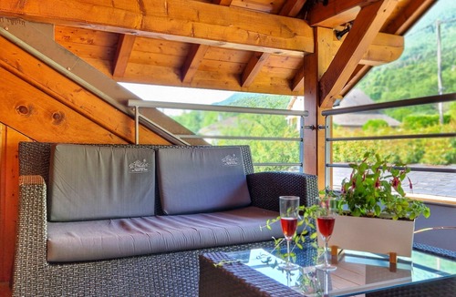 Le Bourget-du-Lac House | La Dent du Chat: Sophie’s pearls: