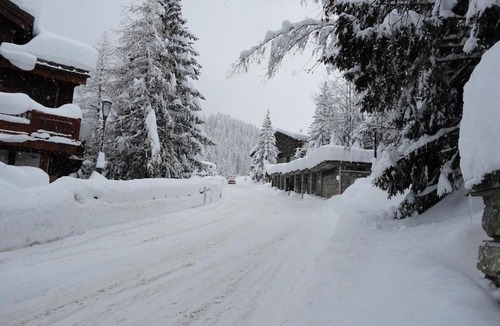 Courchevel Apartment | La Dent Du Villard