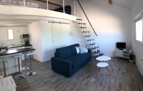 Saint-Drezery Apartment | La Devoisiere