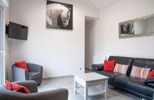 Damery House | La Diligence - Jardin parking privé