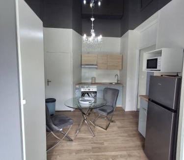 Charavines Apartment | La discrète romantique, appartement avec jacuzzi