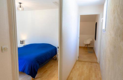Chinon House | La Dodolela