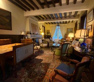 Menilles Villa | La Dolce