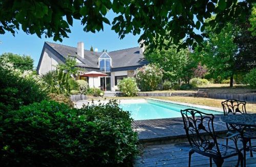Savenay Villa | La Dolce Villa, Grande maison piscine 12 personnes
