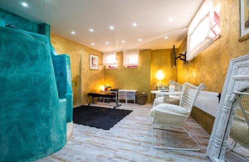 Veli Losinj Apartment | La Dolce Vita Residence - Romantic Boutique Stay for Couples, Veli Lošinj Old Town