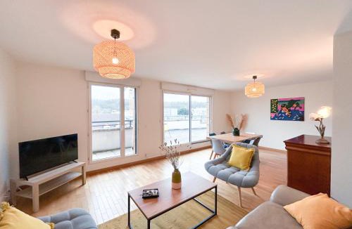 Saint-Cyr-l'Ecole Apartment | La Douce Évasion à 13 minutes du château de Versailles