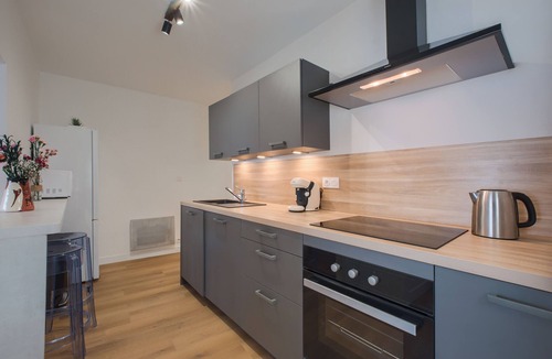 Laval Apartment | La Douceur - Wifi - Proche gare