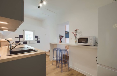 Laval Apartment | La Douceur - Wifi - Proche gare