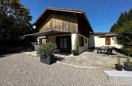 Monnet-la-Ville House | LA DRYADE