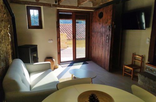 Villafranca del Cid Ski Chalet | LA DULA, Casa Boutique en el casco antiguo y junto a la montaña