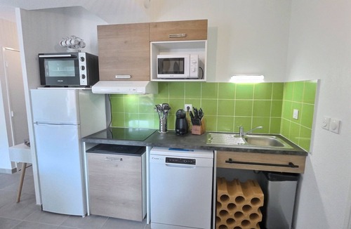 Serignan Apartment | La Dune by Interhome