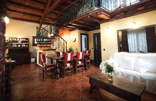San Lorenzo de El Escorial Cottage | La Casita de Abantos - Telework in the Sierra de Madrid