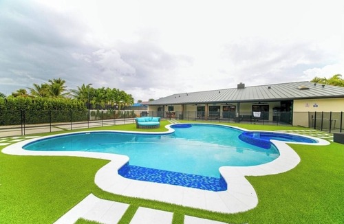 Tamiami House | La Esmeralda