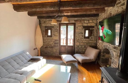 Borau House | LA ESTRELLA DE LA JACETANIA