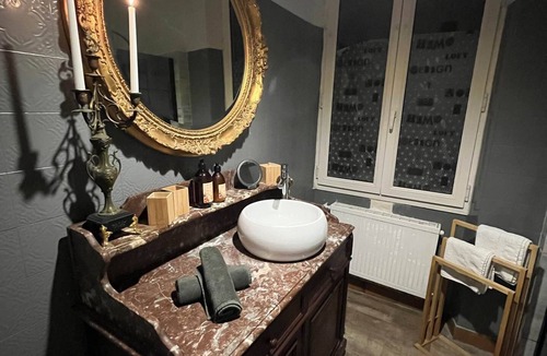 Lorris House | La Faïencerie – Charming guesthouse in Lorris