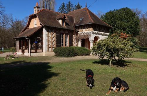 Saint-Florent-sur-Cher Bed & Breakfast | La Faisanderie