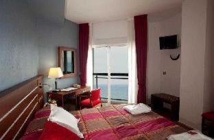 Coveta Fuma Hotel | La Familia Gallo Rojo