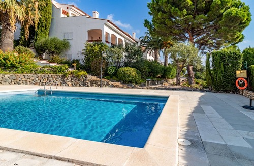 Llanca Apartment | La Farella La Coma 65 - Apartment with sea views