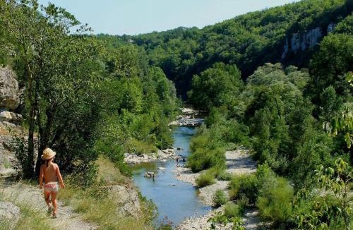Berrias-et-Casteljau Bed & Breakfast | La Farigoule
