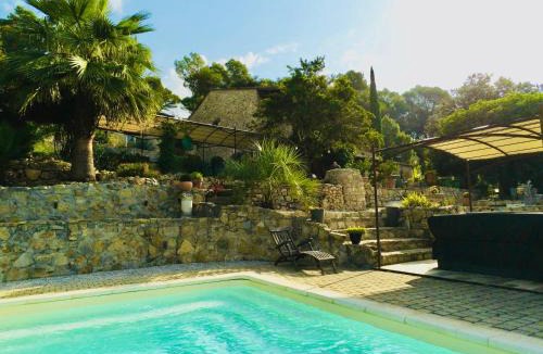 Taradeau Bed & Breakfast | La Farigoulette