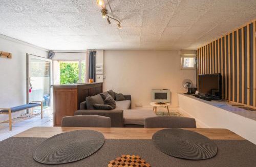 Saint-Genis-de-Saintonge Apartment | La Fattoria