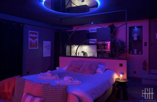Amboise Apartment | La Favorite - Love-Room Sensuelle