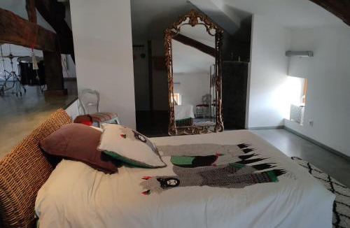 Villerest Bed & Breakfast | LA FEE VIVIANE