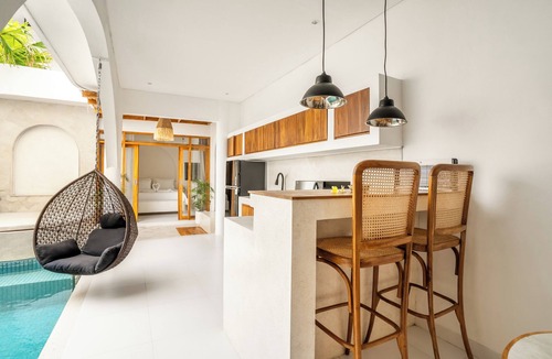 Padangsambian Klod Villa | La Feliz Villa Seminyak