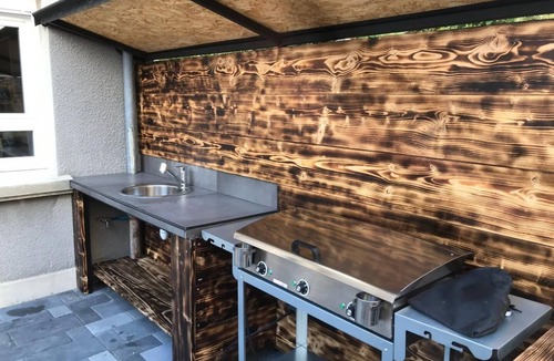 Moivre a la Coole House | La Ferme Aux Deux Chevaux 3